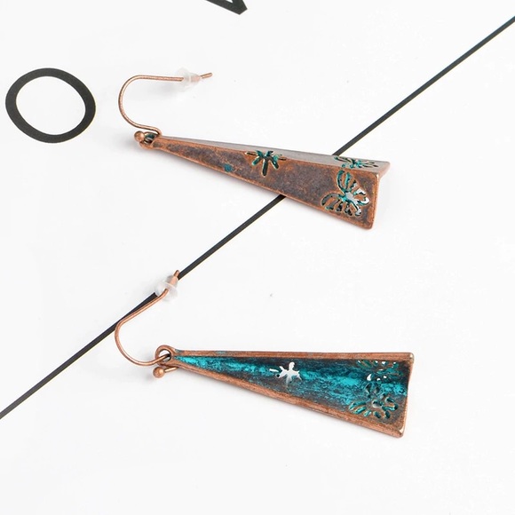 Vintage Earrings - Picture 5 of 5